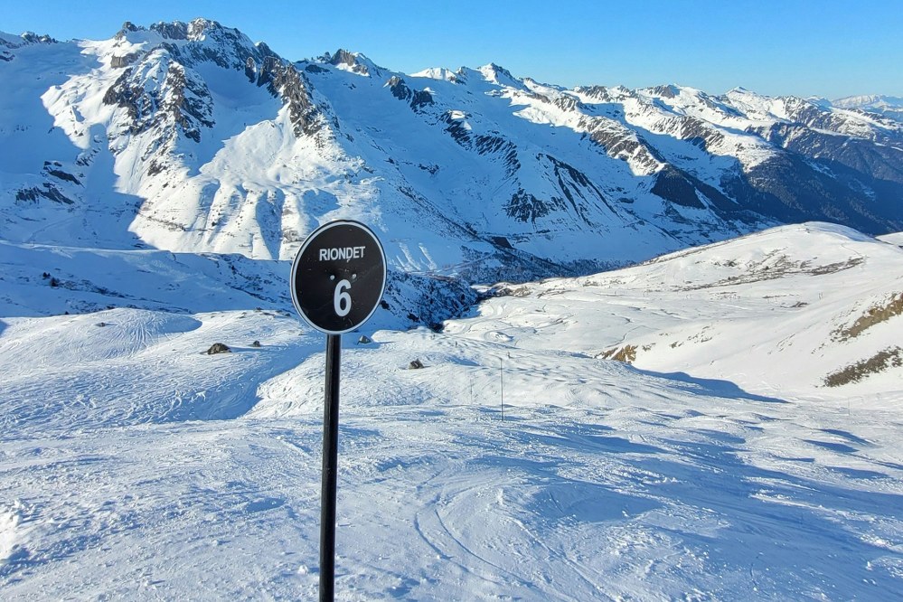 black run on solo ski trip